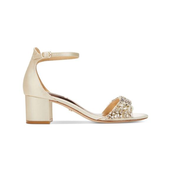 BADGLEY MISCHKA Womens Beige Embellished Padded Teenie Square Toe Block Heel Buckle Heeled M